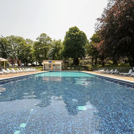 Holiday home Satinwood