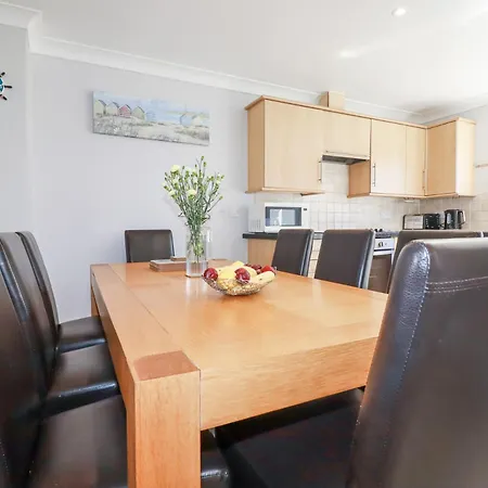 Holiday home Satinwood *